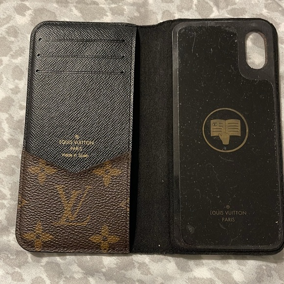 This is for the X/XS IPhone it is original LV and never used. - Picture 2 of 3